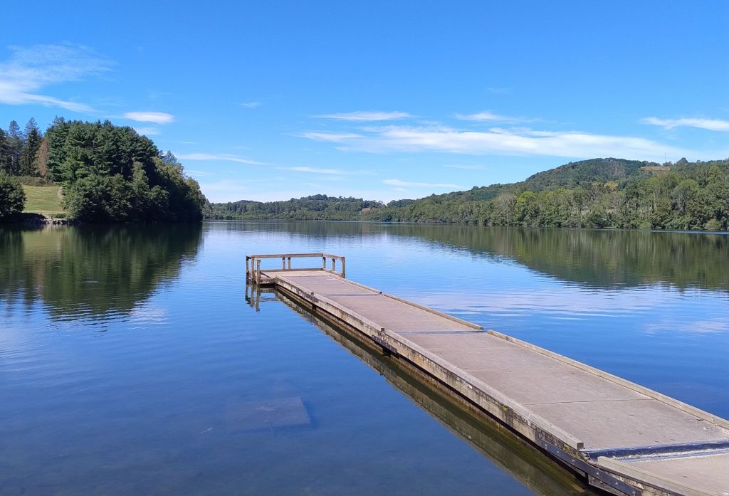 Se croire au Canada… en étant dans les Pyrénées ? C&rsquo;est possible au Lac de Lourdes&nbsp;!